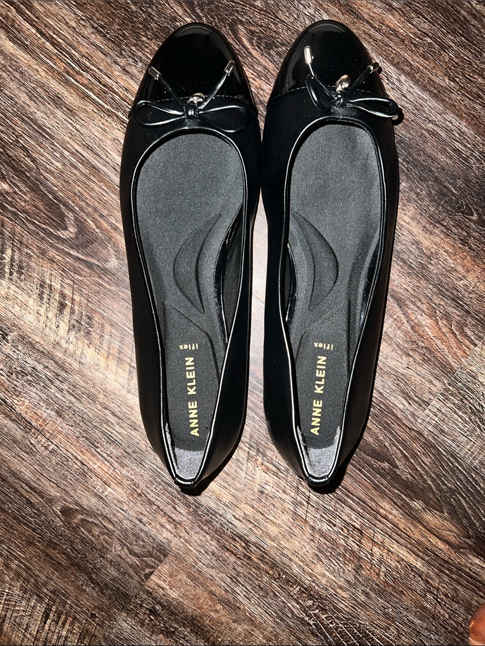 Anne Klein Black Patent Cap-Toe Ballet Flat with Bow - Picture 3 of 6